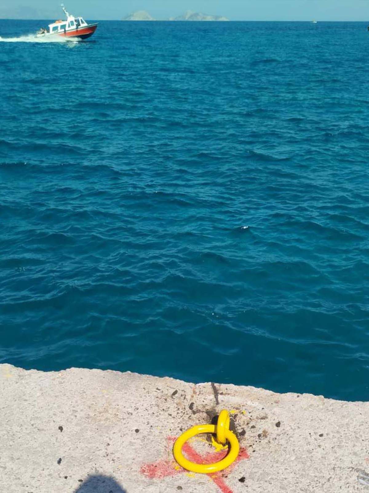 Νέες δέστρες πρόσδεσης στα λιμάνια του νησιού μας